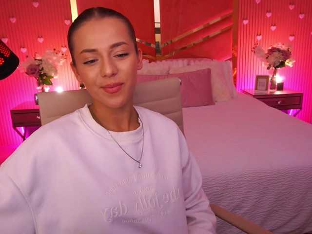 LoveeDove live cam on BongaCams
