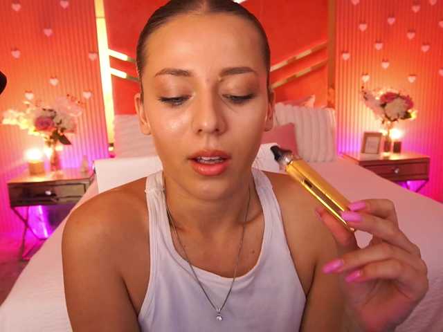 LoveeDove live cam on BongaCams