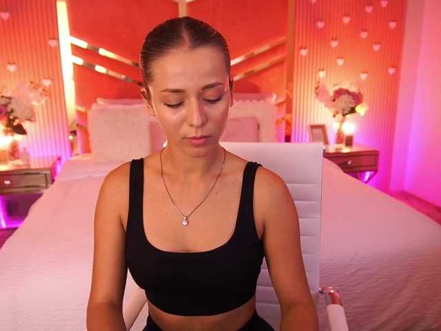 LoveeDove live cam on BongaCams