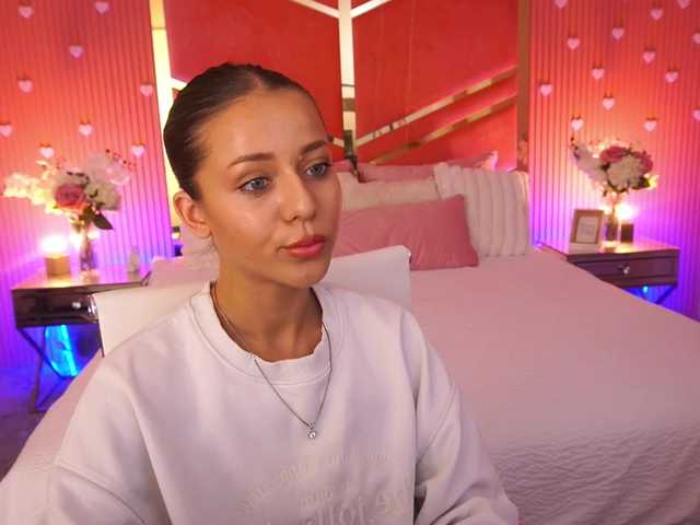 LoveeDove live cam on BongaCams