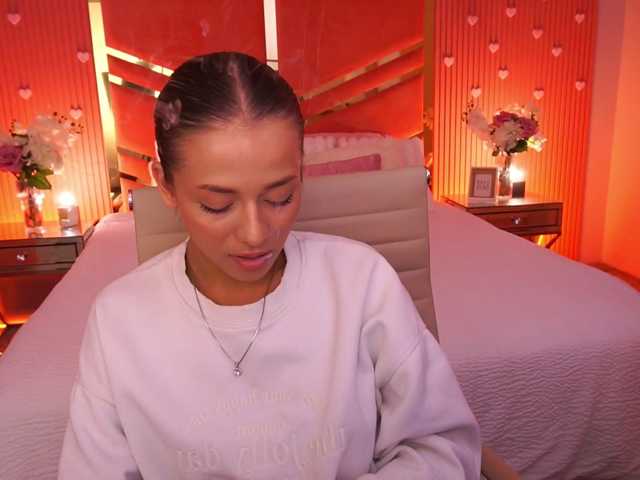 LoveeDove live cam on BongaCams