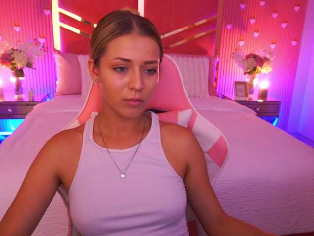 LoveeDove live cam on BongaCams