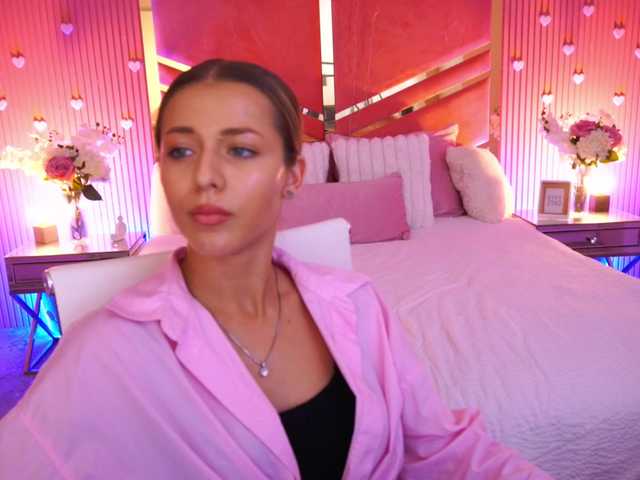 LoveeDove live cam on BongaCams