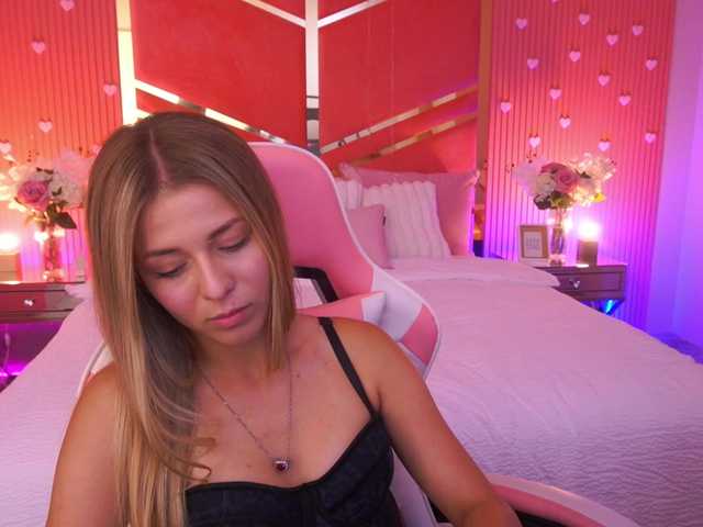 LoveeDove live cam on BongaCams