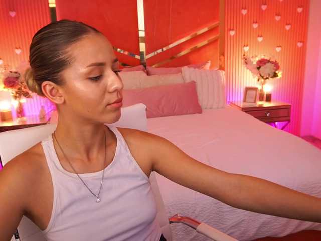 LoveeDove live cam on BongaCams