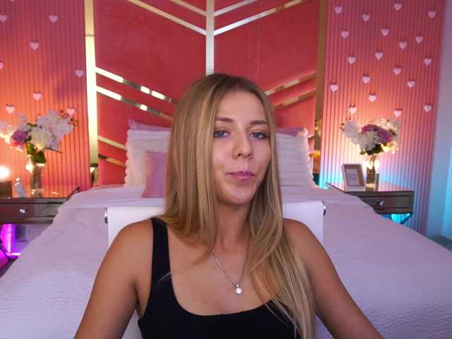 LoveeDove live cam on BongaCams