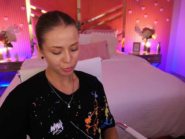 LoveeDove live cam on BongaCams