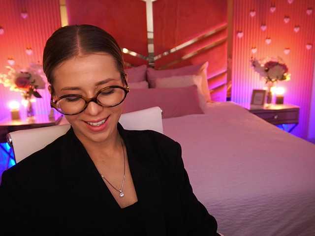 LoveeDove live cam on BongaCams