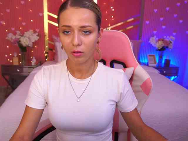 LoveeDove webcam