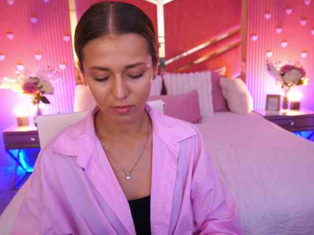 LoveeDove webcam