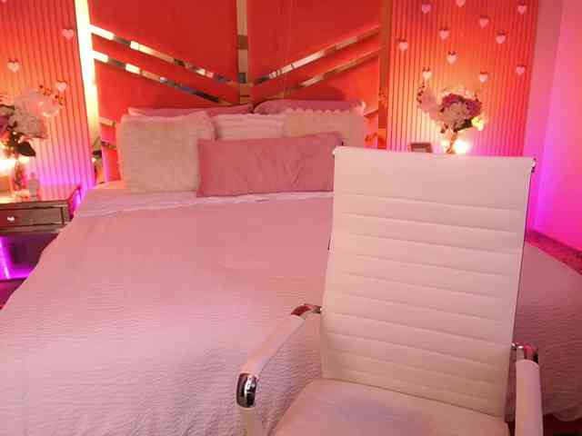 loveedove's live room