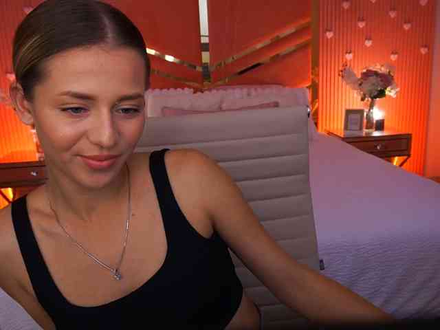 LoveeDove webcam