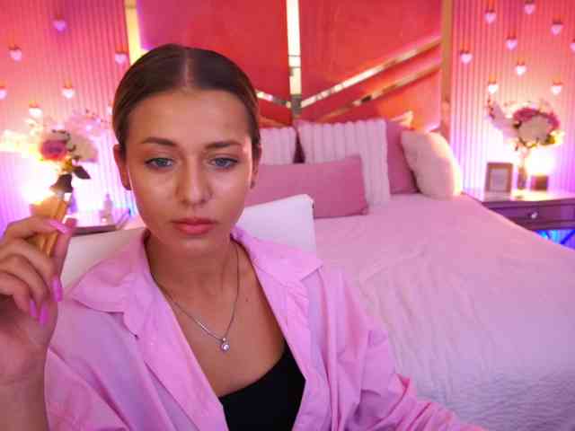 LoveeDove webcam