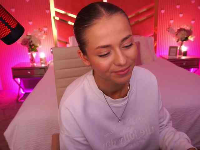LoveeDove webcam