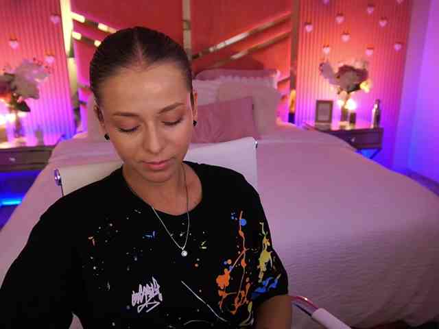 LoveeDove webcam