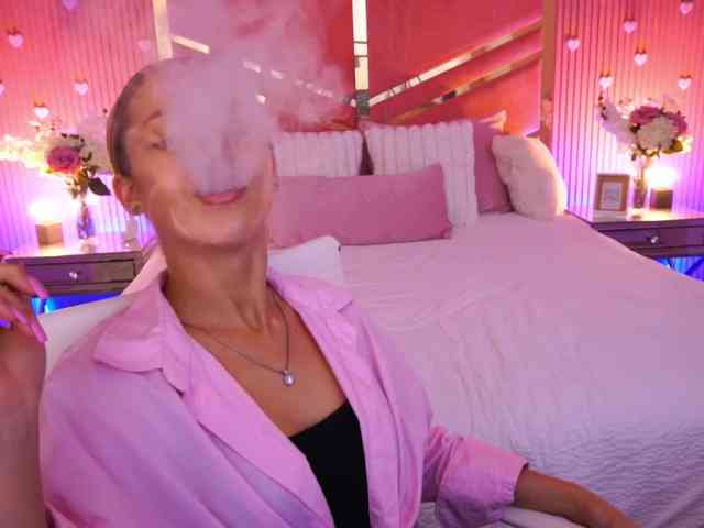 LoveeDove webcam