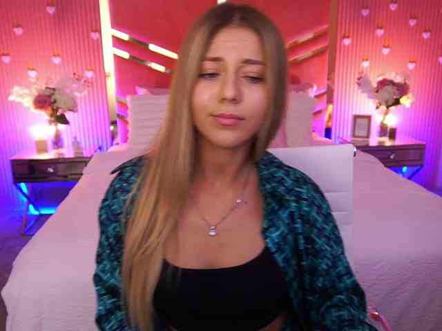 LoveeDove webcam