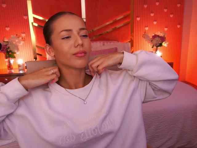 LoveeDove webcam