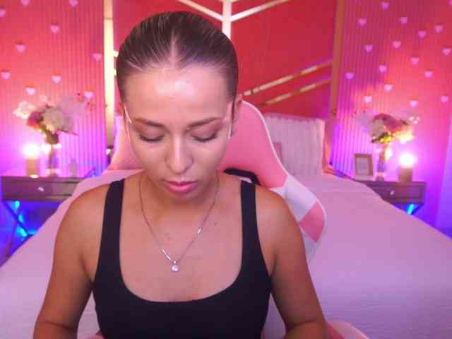 LoveeDove webcam