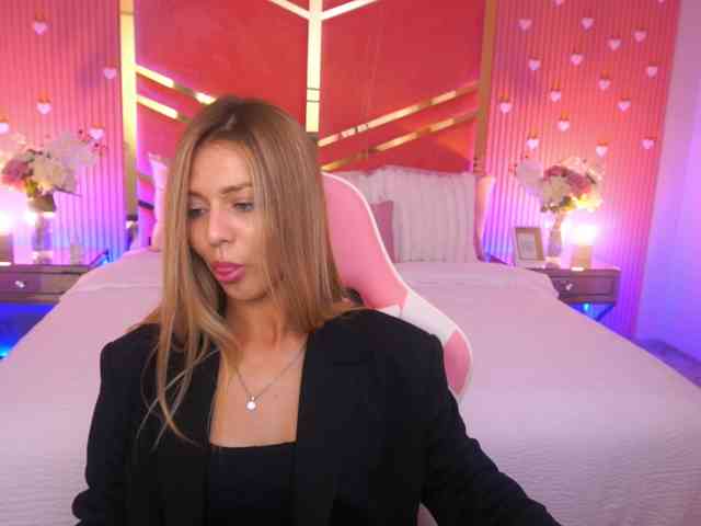 LoveeDove webcam