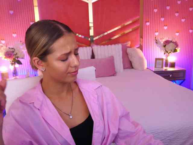 LoveeDove webcam