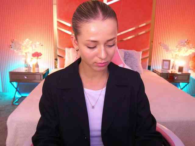 LoveeDove webcam