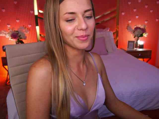LoveeDove webcam