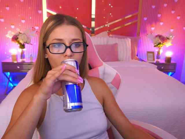 LoveeDove webcam