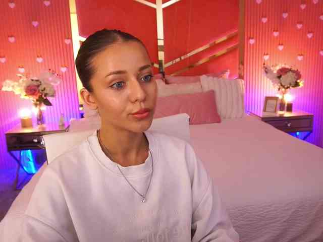 LoveeDove webcam