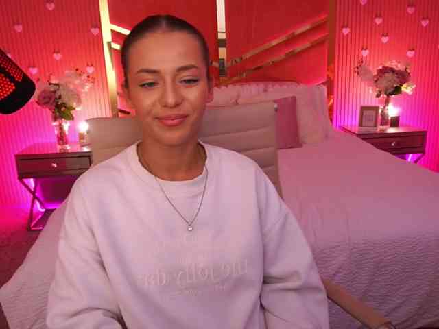 LoveeDove webcam