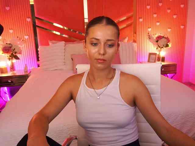 LoveeDove webcam