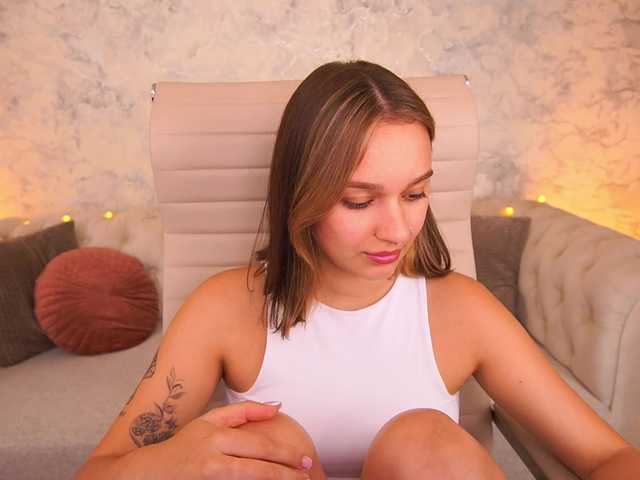 AnitaBelly live cam on BongaCams