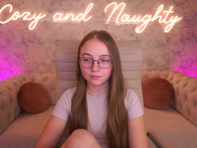 ArrinaWairr live cam on BongaCams