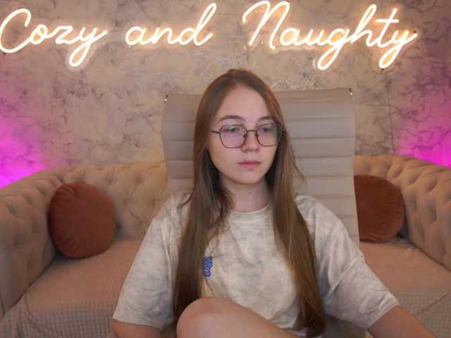 ArrinaWairr live cam on BongaCams