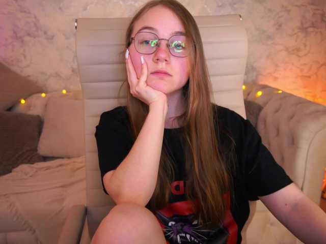 ArrinaWairr live cam on BongaCams