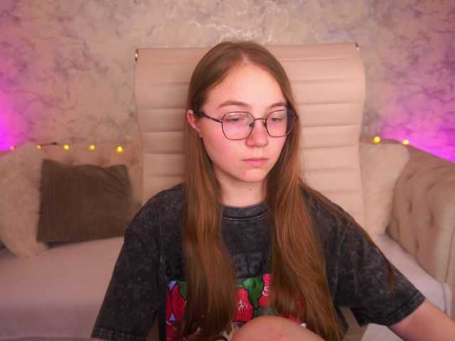 ArrinaWairr live cam on BongaCams