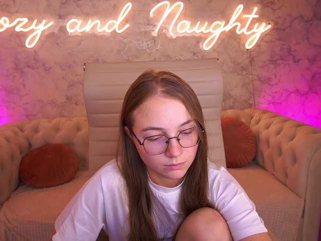 ArrinaWairr live cam on BongaCams