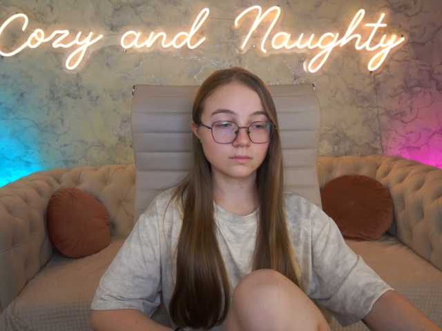 ArrinaWairr live cam on BongaCams