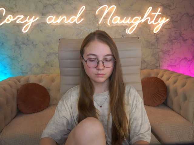 ArrinaWairr live cam on BongaCams