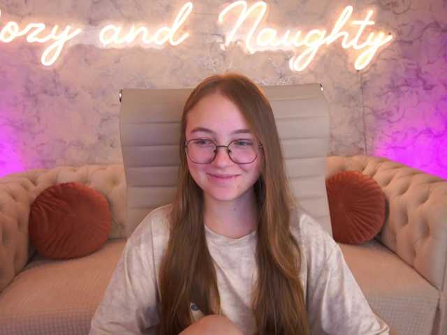 ArrinaWairr live cam on BongaCams