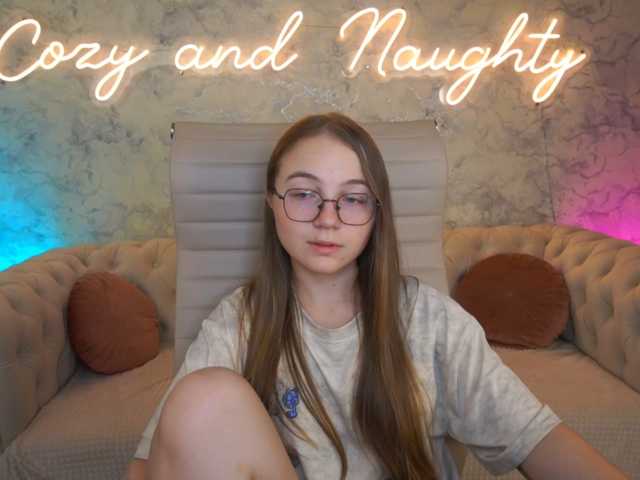 ArrinaWairr live cam on BongaCams