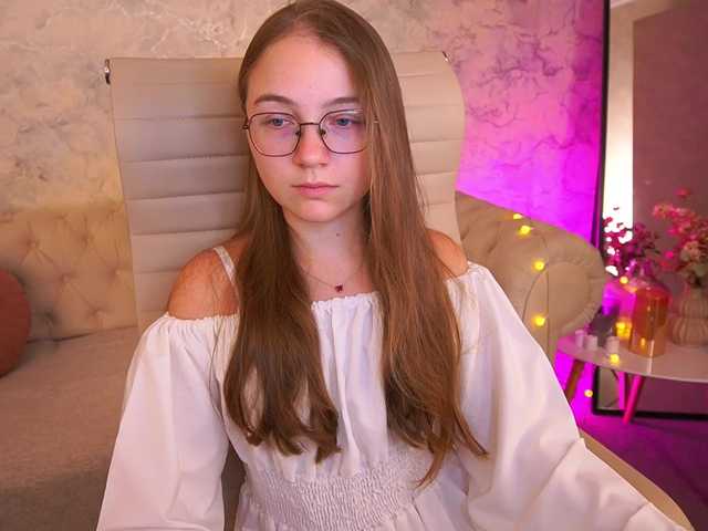 ArrinaWairr live cam on BongaCams