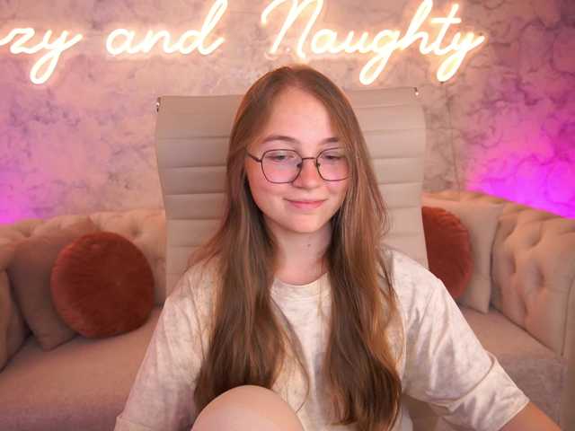 ArrinaWairr live webcam show