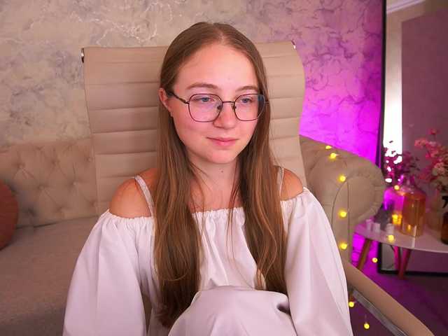 ArrinaWairr live cam on BongaCams