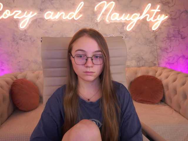 ArrinaWairr live cam on BongaCams