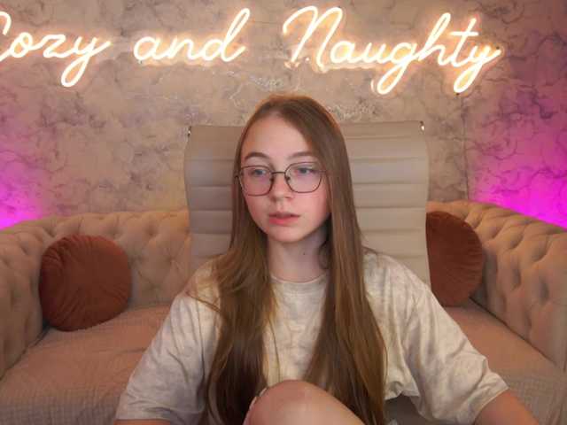 ArrinaWairr live cam on BongaCams