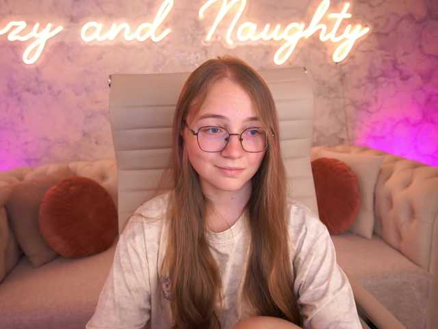 ArrinaWairr live cam on BongaCams