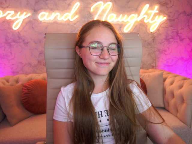 ArrinaWairr live cam on BongaCams