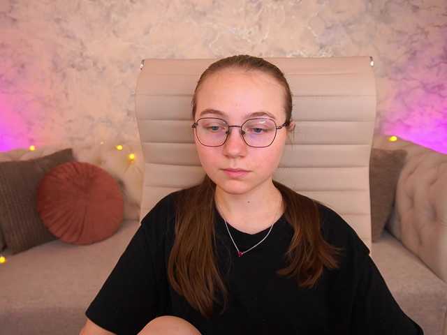 ArrinaWairr live cam on BongaCams