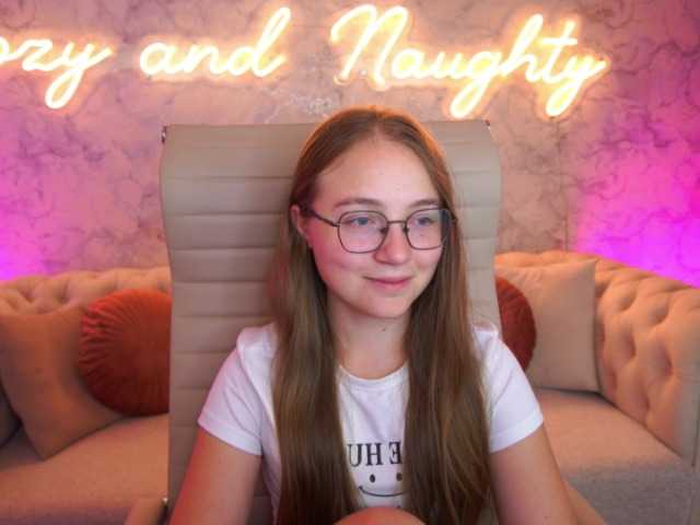 ArrinaWairr live cam on BongaCams